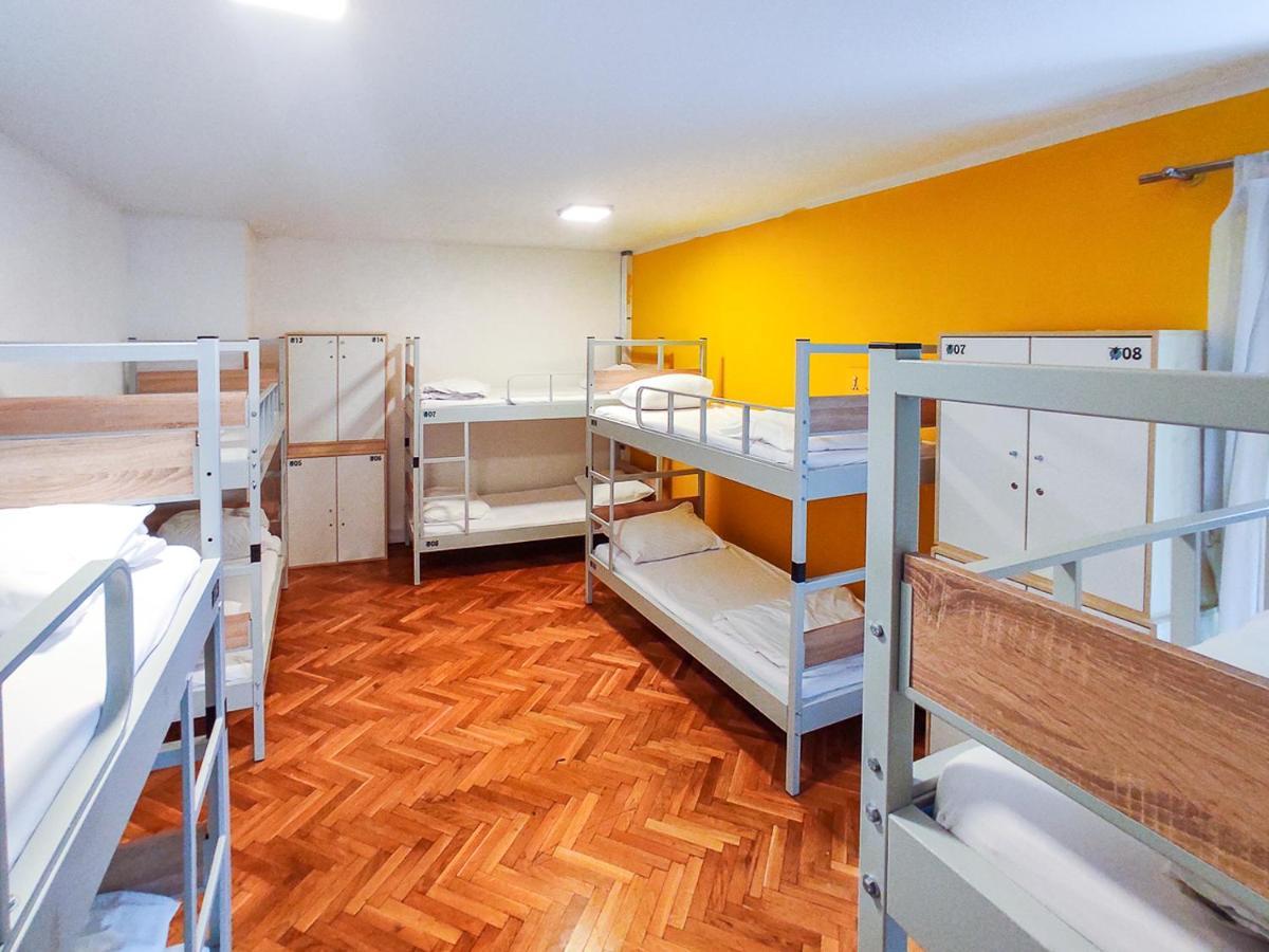 Whole Wide World Hostel Zagreb Ngoại thất bức ảnh