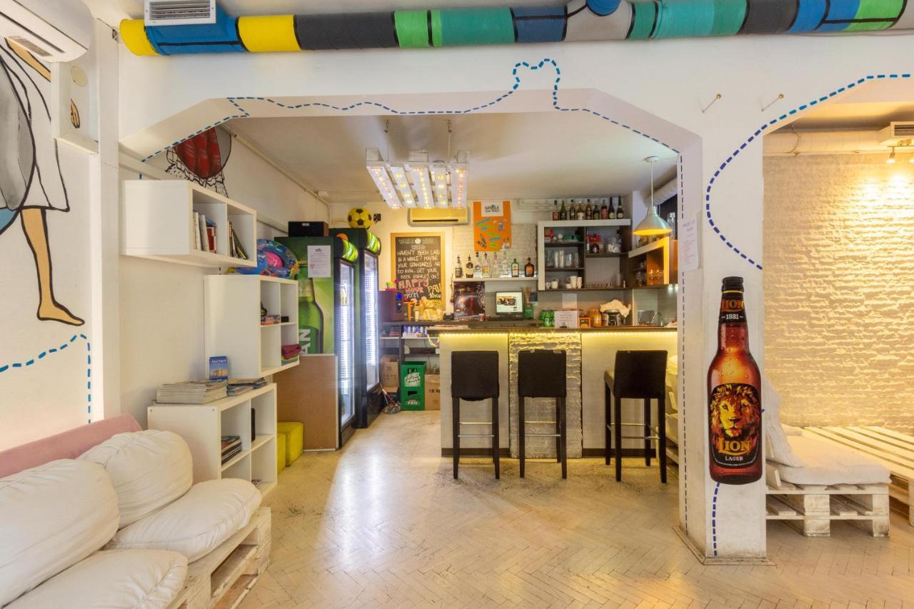 Whole Wide World Hostel Zagreb Ngoại thất bức ảnh